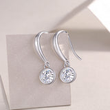 Fashionable S925 Sterling Silver Stud Earrings With Moissanite Diamonds