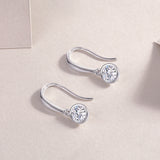 Fashionable S925 Sterling Silver Stud Earrings With Moissanite Diamonds