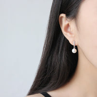 Elegant Round Shell Pearl Stud Earrings